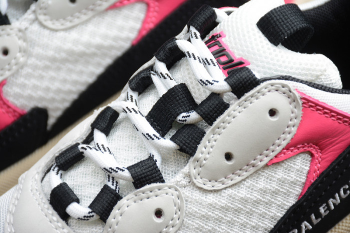 Ba*len*cia*ga triple s w09o5 9022