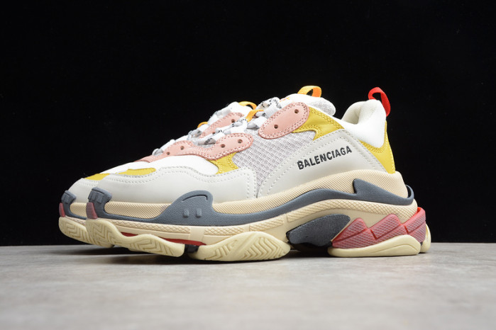 Ba*len*cia*ga triple s w09o5 9030