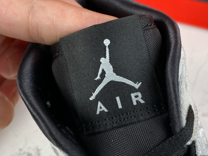 air jordan 1 mid se fearless edison chen clot cu2804-100