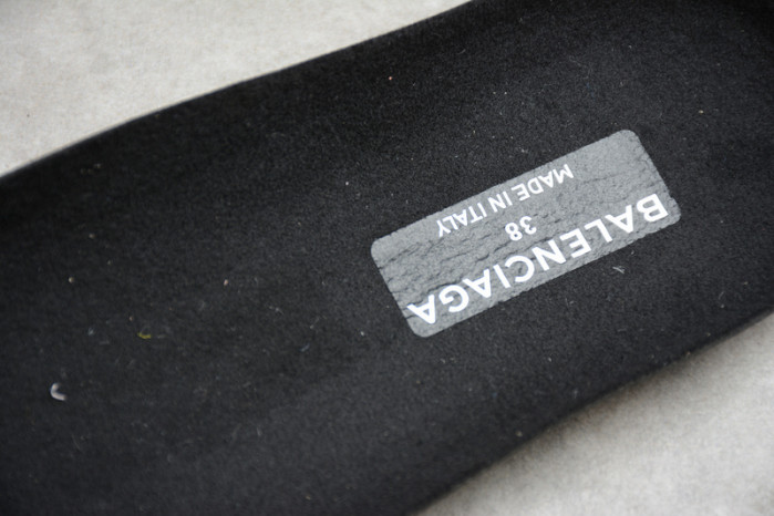 Ba*len*cia*ga triple s w09o5 9029