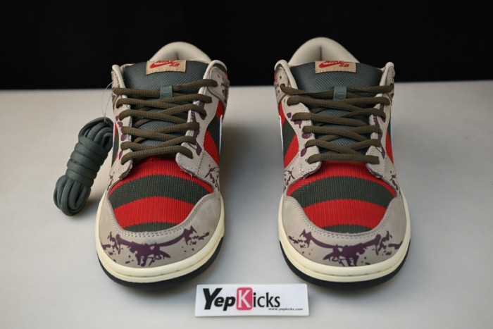 nike sb dunk low freddy krueger 313170-202
