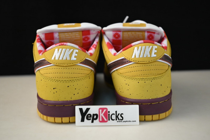 nike sb dunk low yellow lobster 313170-137