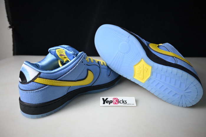 the powerpuff girls x nike sb dunk low “bubbles fz8320-400