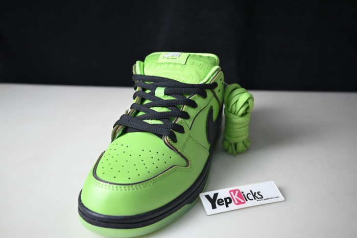 the powerpuff girls x nike sb dunk low “buttercup” fz8319-300