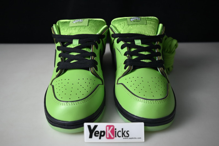 the powerpuff girls x nike sb dunk low “buttercup” fz8319-300