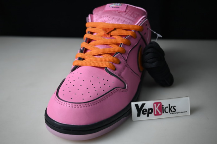 the powerpuff girls x nike sb dunk low “blossom” fd2631-600