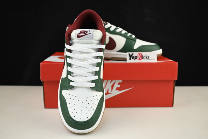 nike dunk low “gorge green” fb7160-161