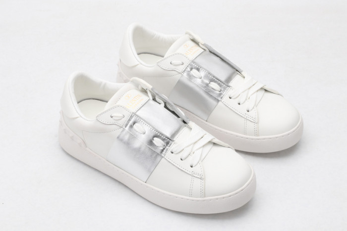 valentino sneakers v106