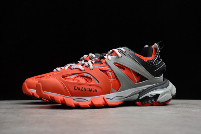 Ba*len*cia*ga track w1gc2 1241