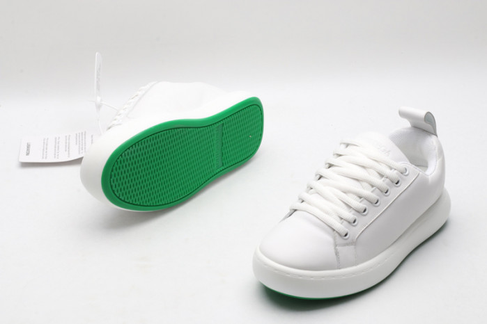 Bo*te*ga ve*ne*ta bv026