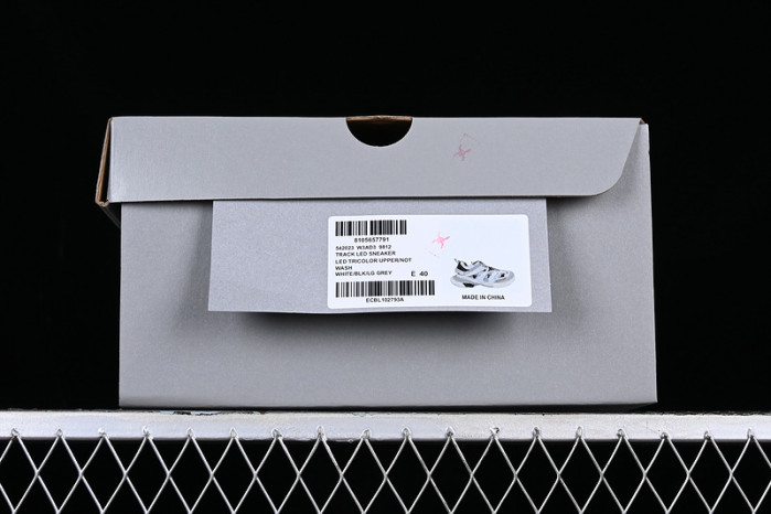 Ba*len*cia*ga track w3ad3 9812