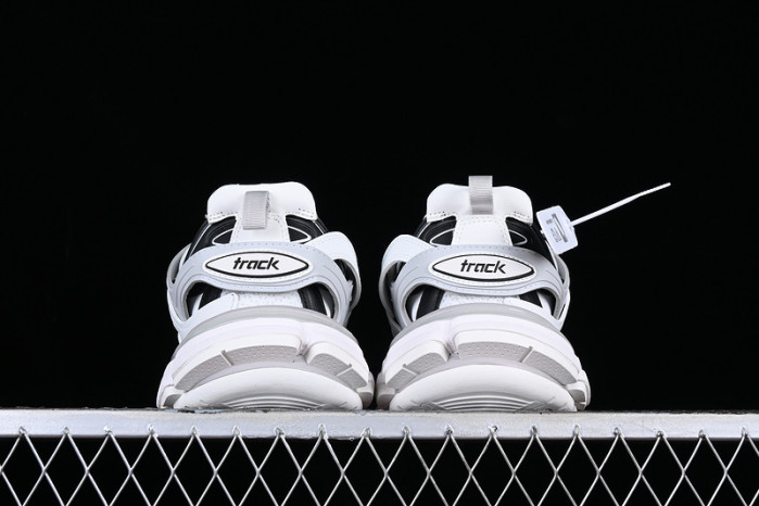 Ba*len*cia*ga track w3ad3 9812