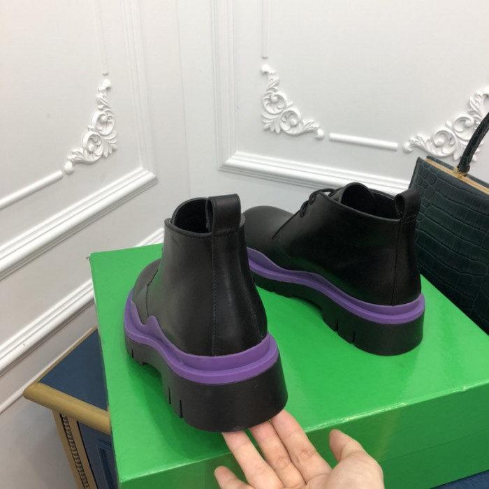 Bo*te*ga ve*ne*ta bv022