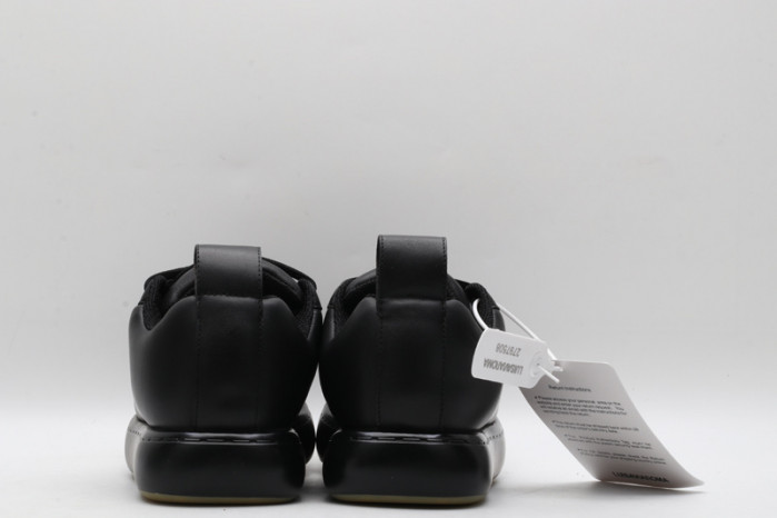 Bo*te*ga ve*ne*ta bv025