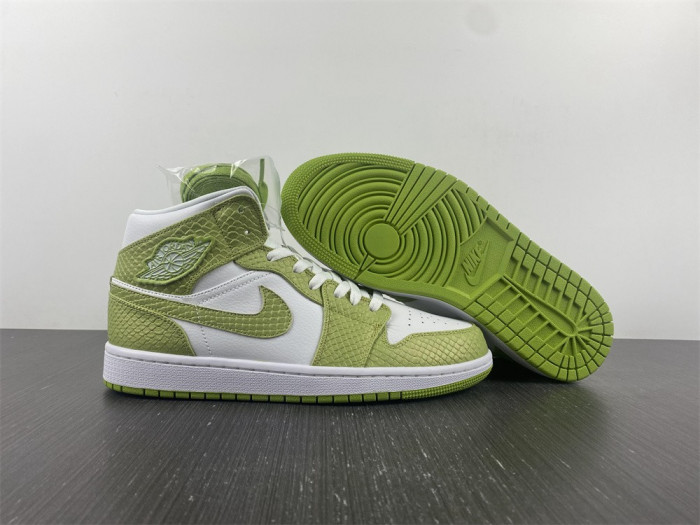 air jordan 1 mid green python dv2959-113