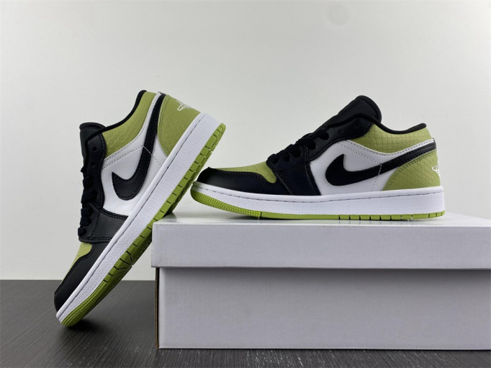air jordan 1 low snakeskin vivid green dx4446-301