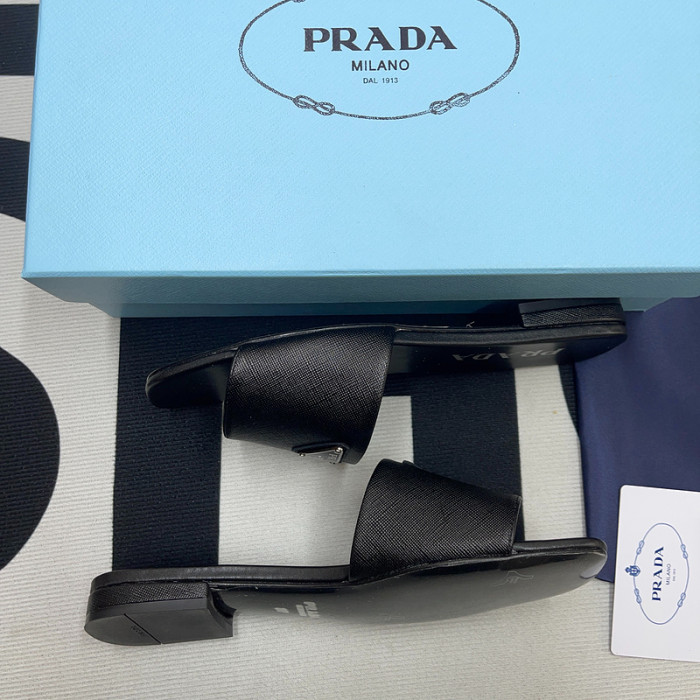 pra*a sandals p069