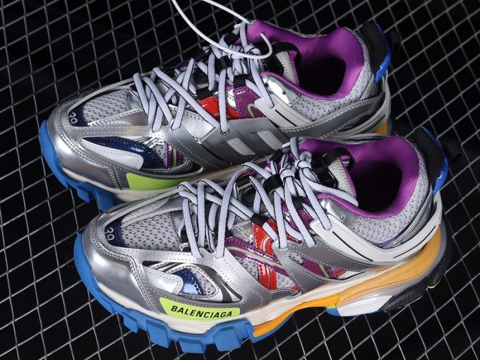 Ba*len*cia*ga track w2fsa 8123