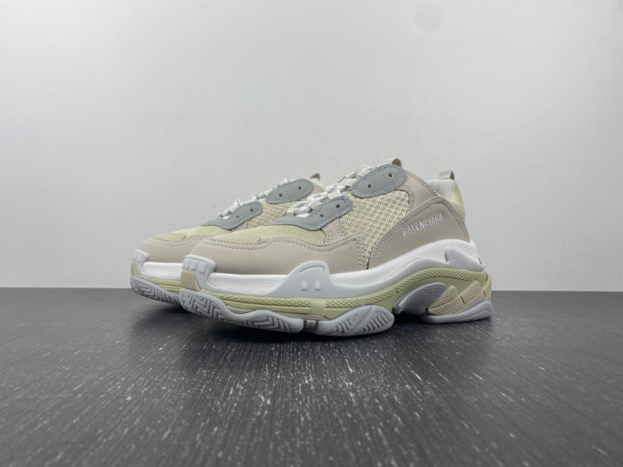 Ba*len*cia*ga triple s sneaker w2fw4 9790
