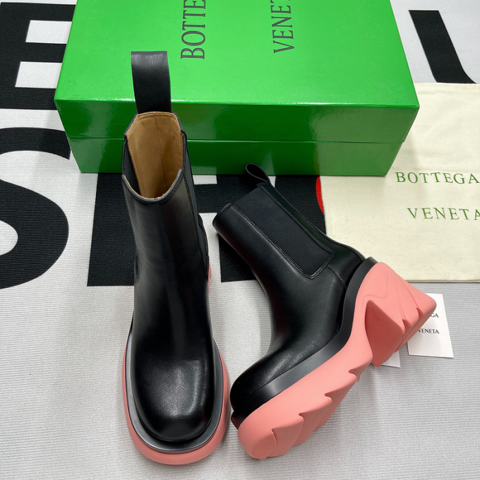 Bo*te*ga ve*ne*ta bv033