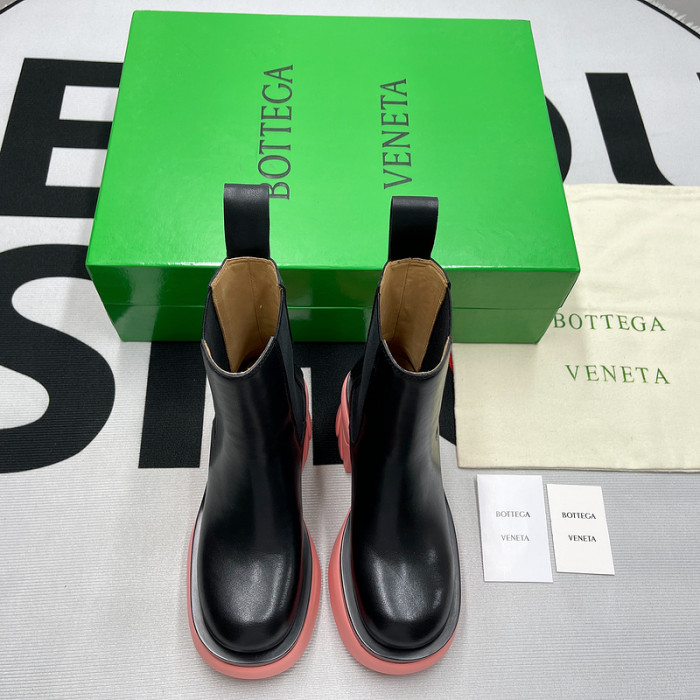 Bo*te*ga ve*ne*ta bv033