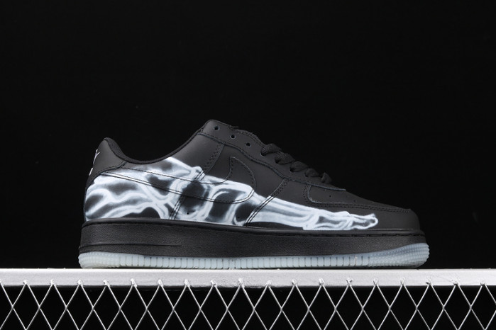 nike air force 1 low black skeleton halloween bq7541-101