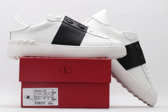 valentino sneakers v104