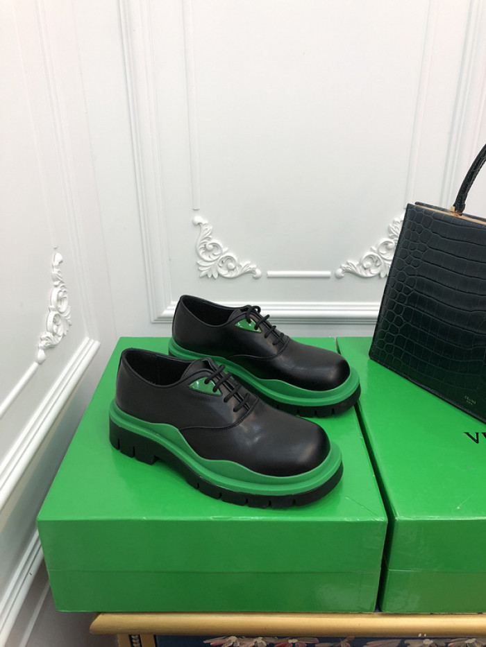 Bo*te*ga ve*ne*ta bv017