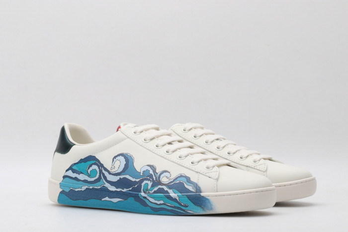 g*u*i ace embroidered low-top sneaker g101