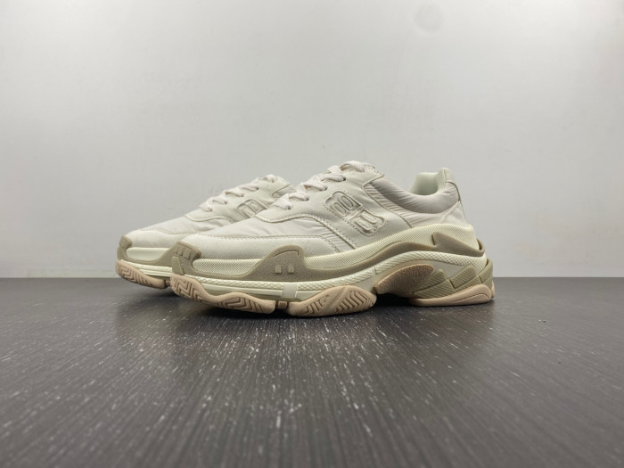 Ba*len*cia*ga triple s sneaker w3cu2 9798