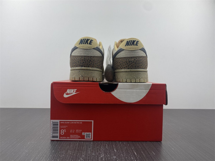 nike dunk low safari golden moss dx2654-200