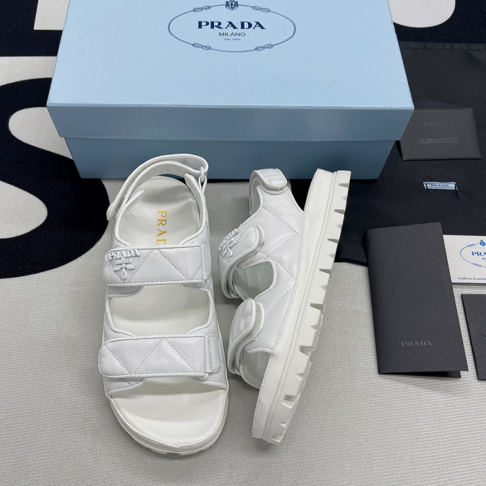 pra*a sandals p061