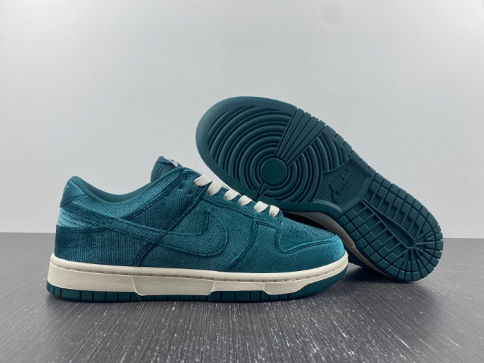 nike dunk low velvet teal dz5224-300