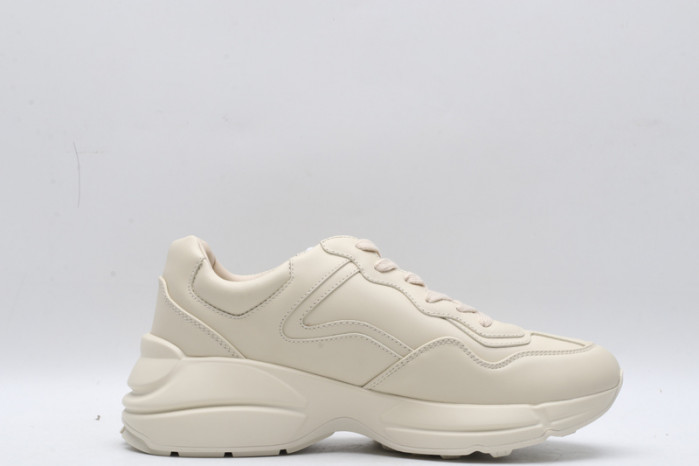 g*u*i ace embroidered low-top sneaker e2358