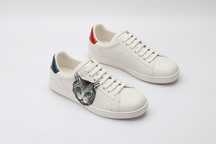 g*u*i ace embroidered low-top sneaker g104