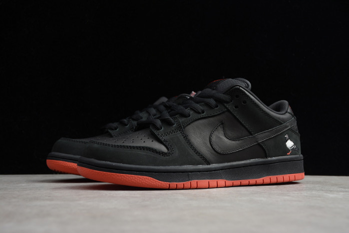 nike sb dunk low black pigeon 883232-008