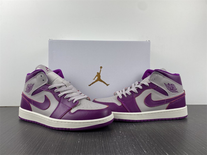 air jordan 1 mid magenta bq6472-501