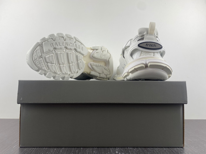 Ba*len*cia*ga track w3rm1 9081