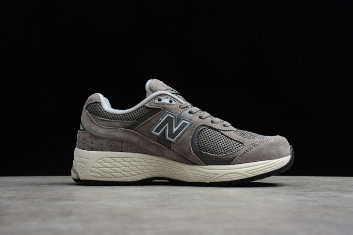new balance 2002r marblehead light aluminum m2002rc
