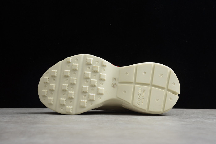 g*u*i ace embroidered low-top sneaker e2282