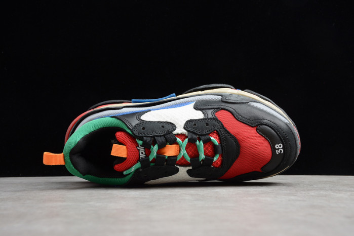 Ba*len*cia*ga triple s w09o5 9028