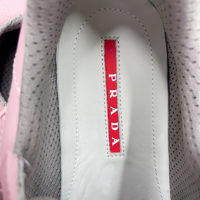 pra*a sneaker p074