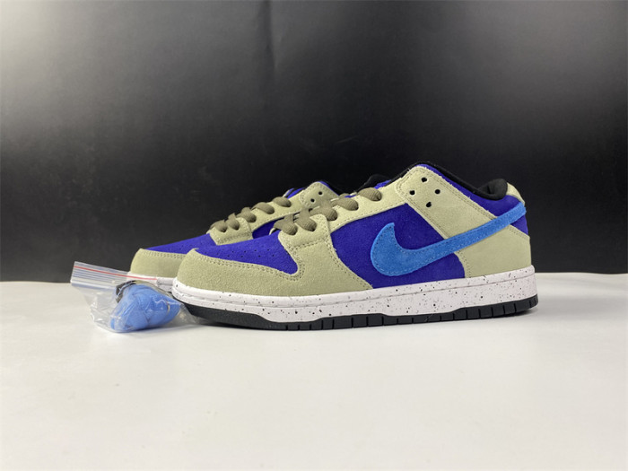 nike dunk low sb acg celadon bq6817-301