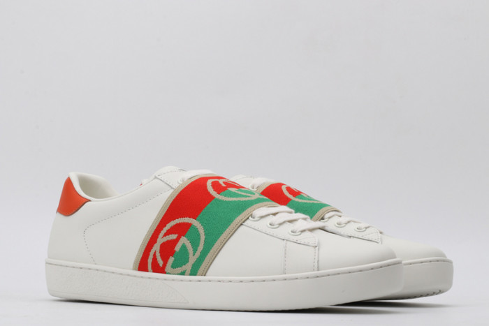 g*u*i ace embroidered low-top sneaker e2324