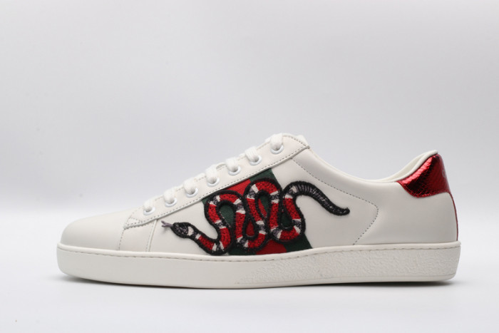 g*u*i ace embroidered low-top sneaker e2306