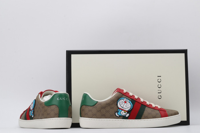 g*u*i ace embroidered low-top sneaker e2320