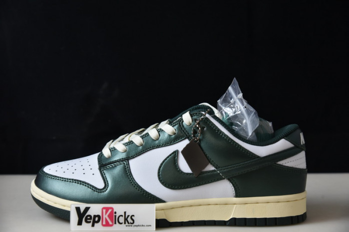 nike dunk low vintage green dq8580-100