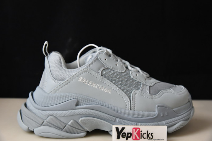 Ba*len*cia*ga triple s sneaker w2fw1 4700
