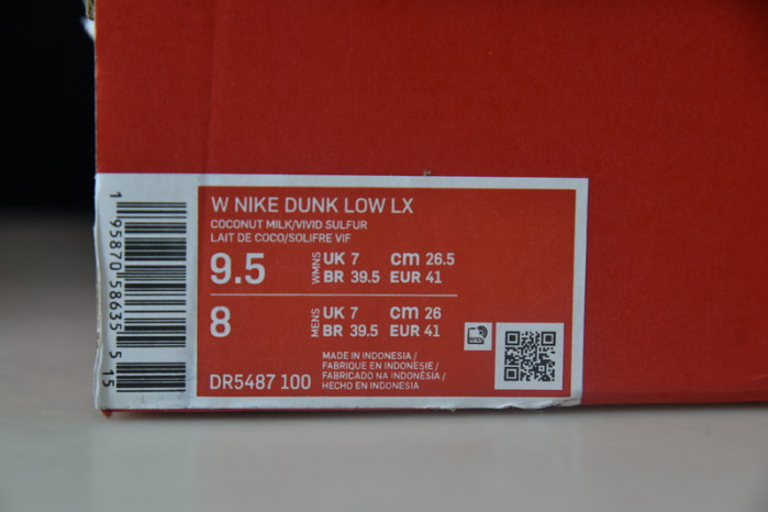 nike dunk low lx banana dr5487-100