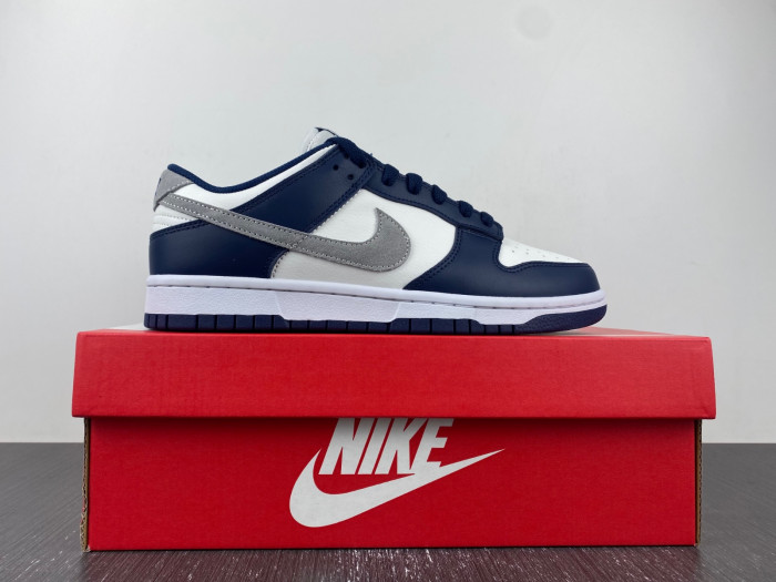 nike dunk low summit white midnight navy fd9749-400